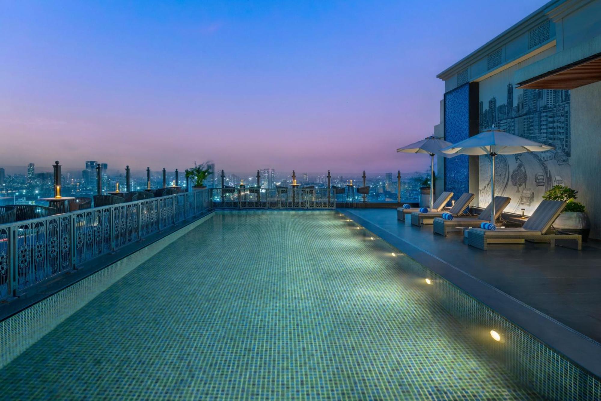 Navi Mumbai Marriott Hotel Exterior photo