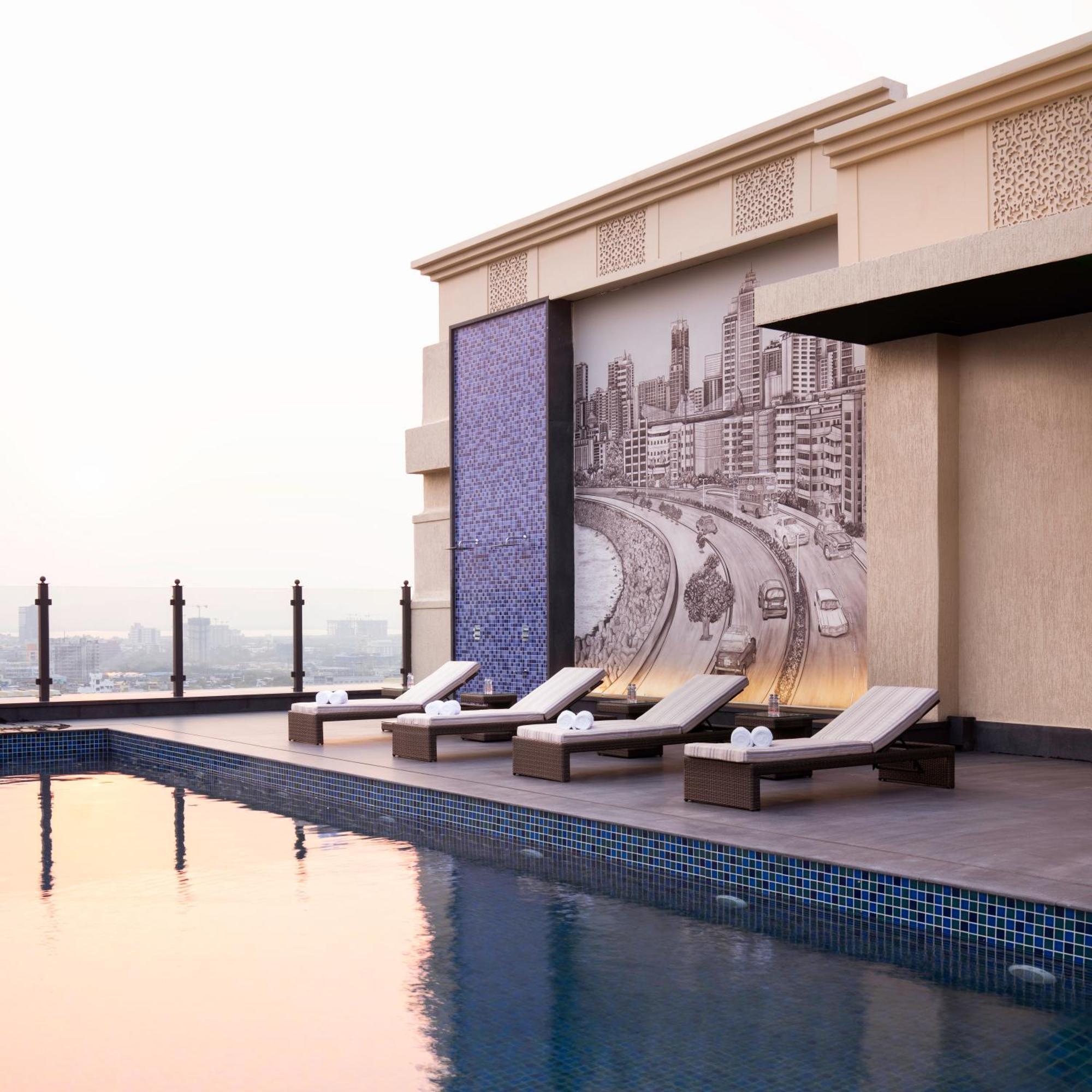 Navi Mumbai Marriott Hotel Exterior photo